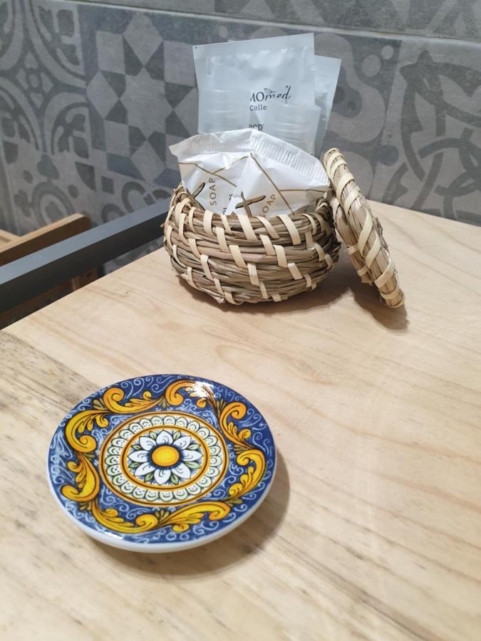 Residenza Tarzana Hotel Palermo Eksteriør billede