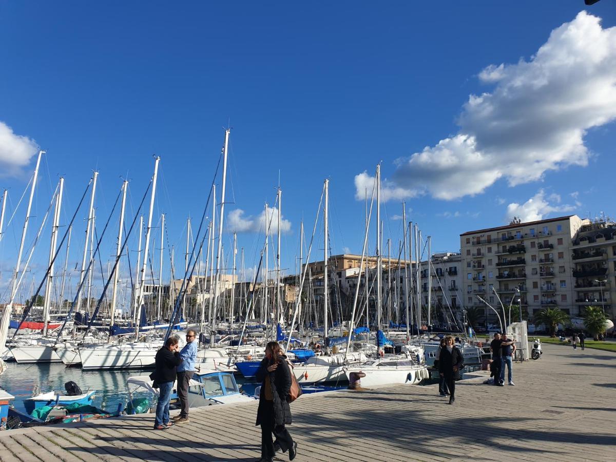 Residenza Tarzana Hotel Palermo Eksteriør billede