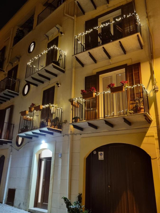 Residenza Tarzana Hotel Palermo Eksteriør billede